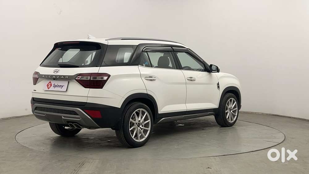 Hyundai Alcazar Platinum 7 Str 1.5 Turbo Petrol Adventure, 2023, Pet..