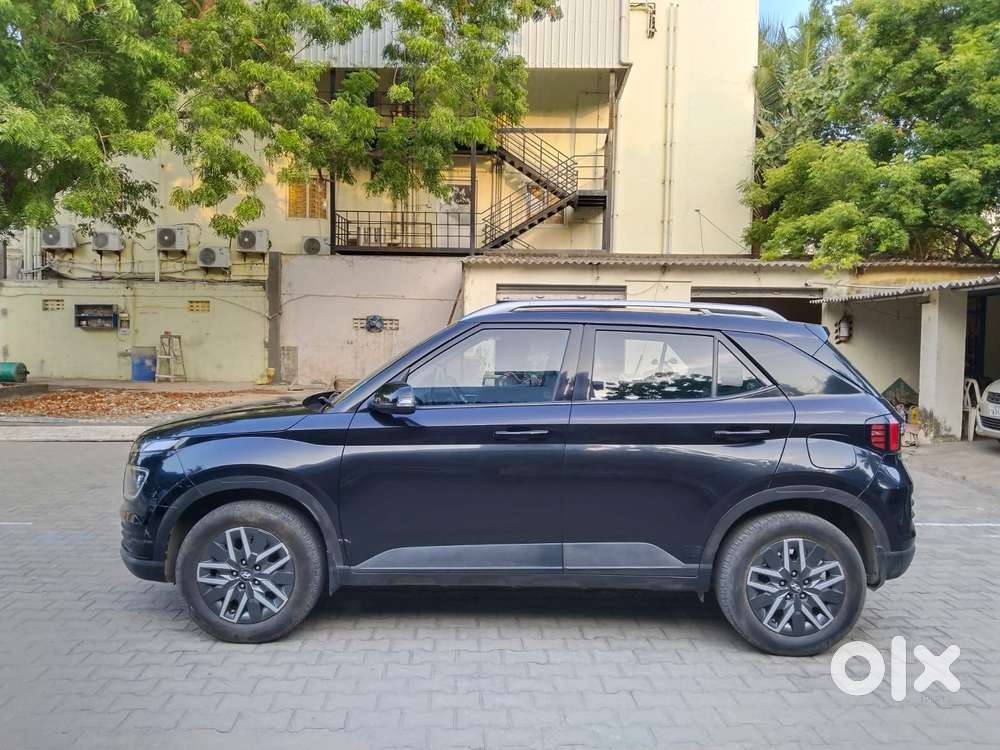Hyundai Venue 1.0 S (o) Turbo Dct, 2024, Petrol