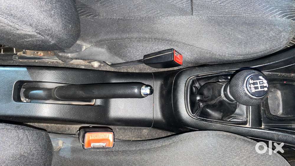 Maruti Suzuki Swift 2011-2014 Vxi, 2013, Petrol