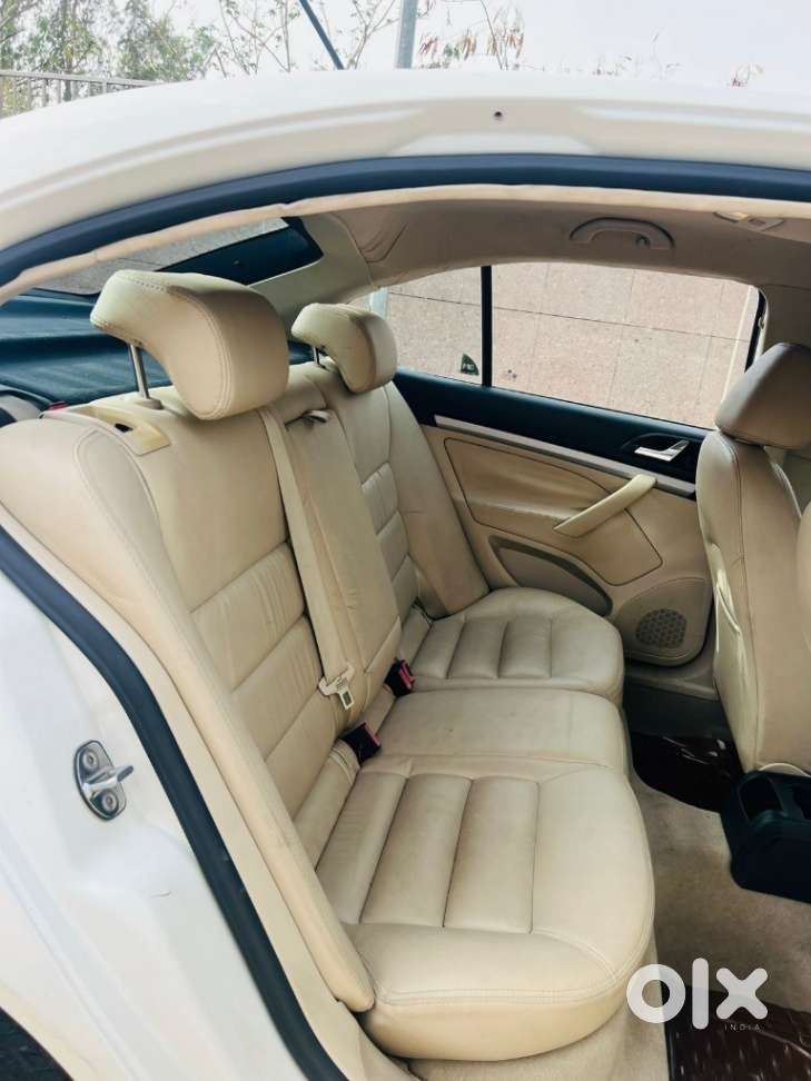 Skoda Laura Tsi Ambition At, 2012, Petrol
