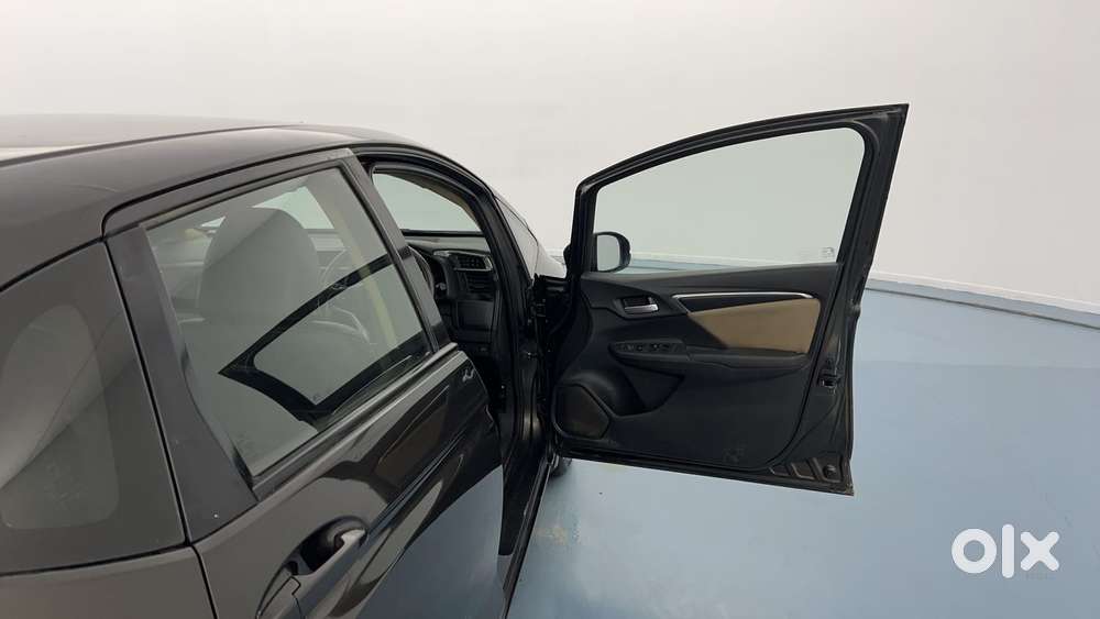 Honda Jazz V Cvt, 2015, Petrol