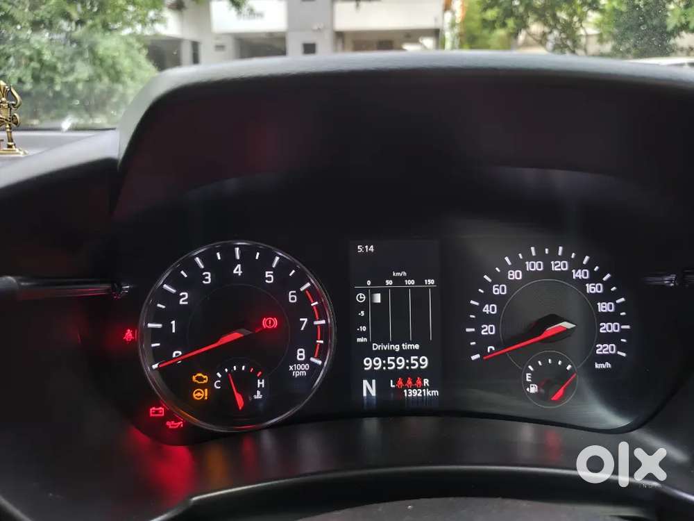 2024 Swift Zxi+ Amt Dualtone  5yr Warranty  14k Km  Vip Mh12 Pass
