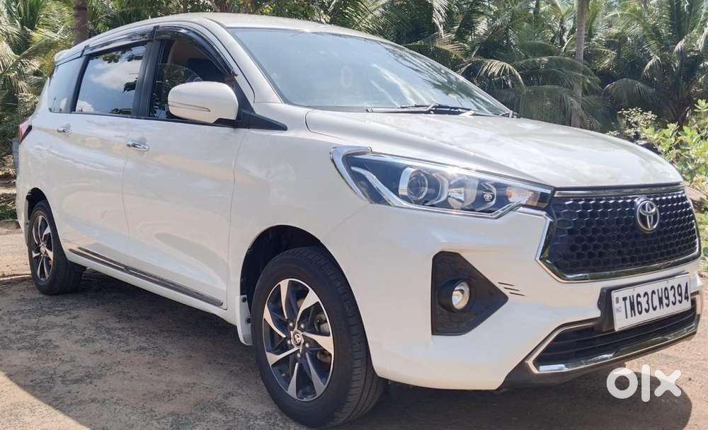 Toyota Rumion V Mt, 2023, Petrol