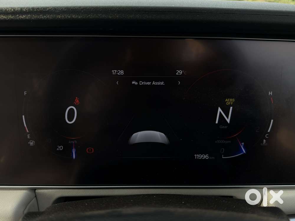 Mahindra Xuv700 2.2 Ax 7 Diesel Mt Luxury Pack Str, 2024, Diesel