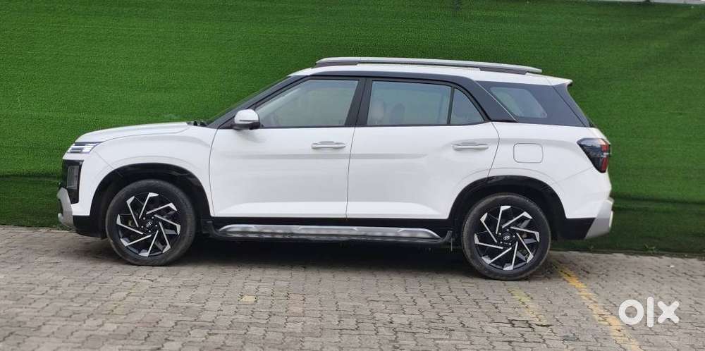 Hyundai Alcazar, 2025, Petrol