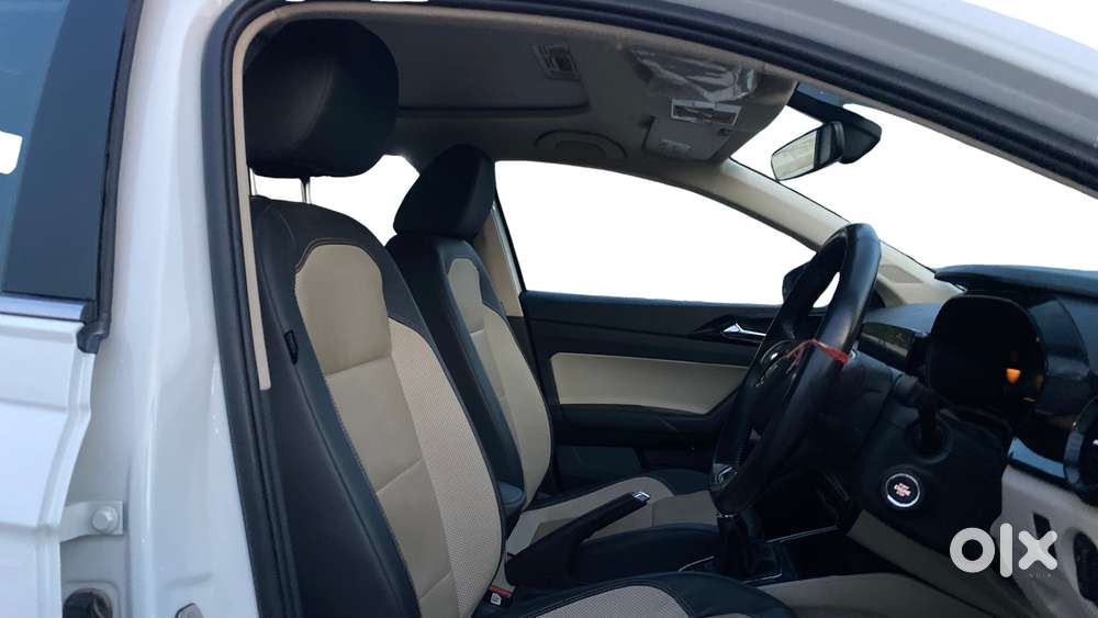 Skoda Slavia Style 1.0l Tsi Mt, 2023, Petrol