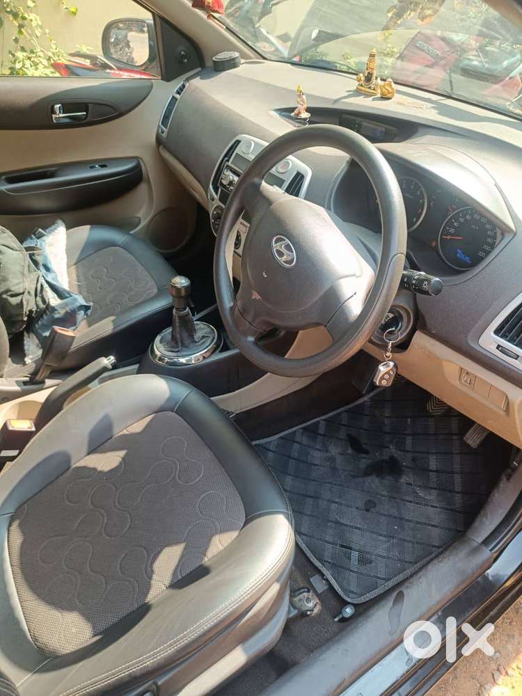 Single-hand Driven Hyundai I20 (2011) - 62k Km, Mint Condition