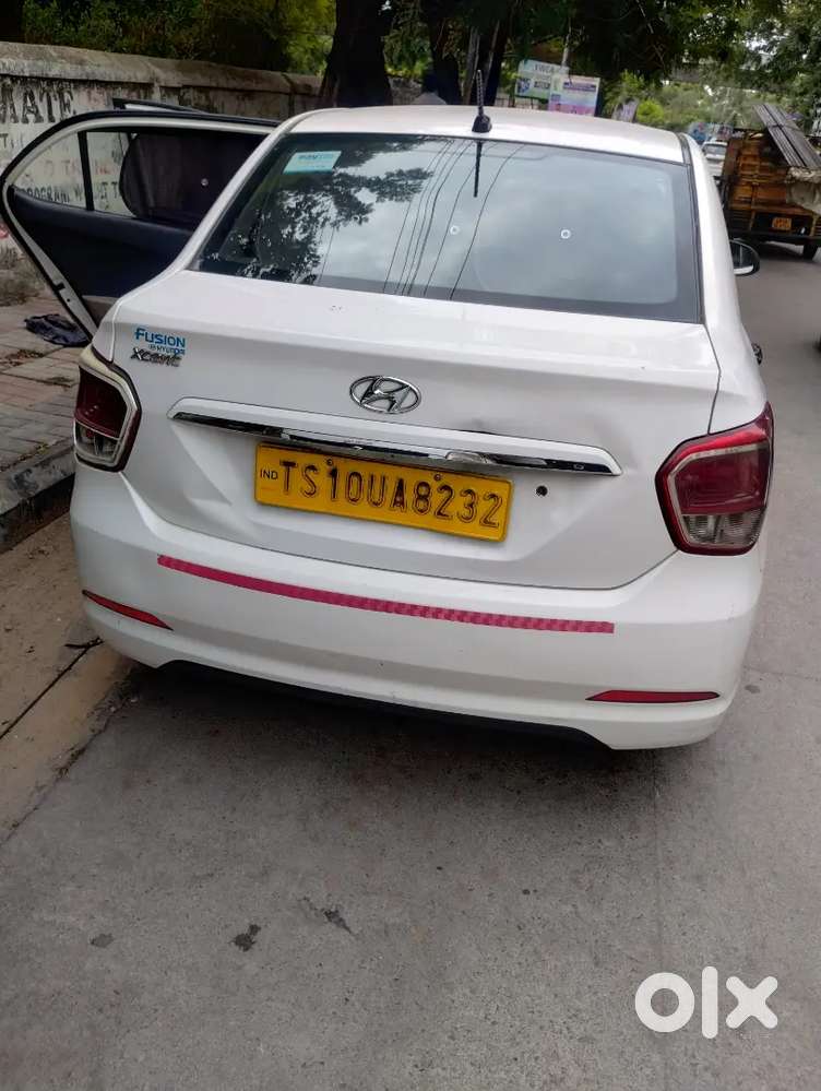 Hyundai Xcent 2016 Diesel 369688 Km Driven