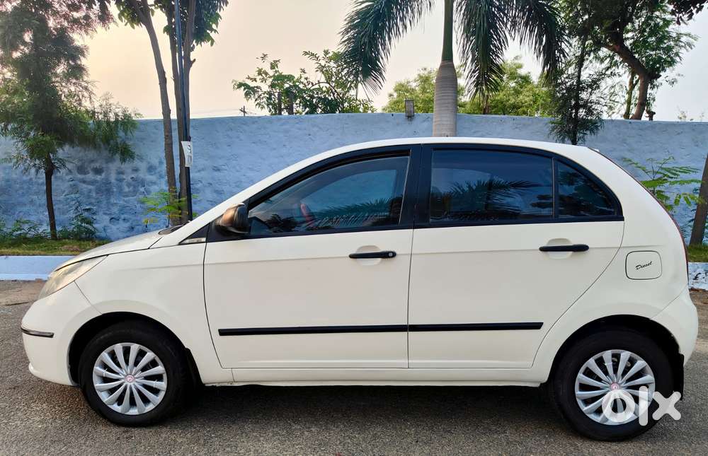 Tata Indica Vista 2008-2013 Aura Plus 1.3 Quadrajet, 2011, Diesel