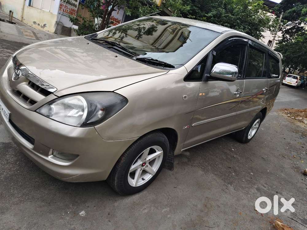 Toyota Innova 2.5 Ev Ps 8 Str Bs-iii, 2008, Diesel