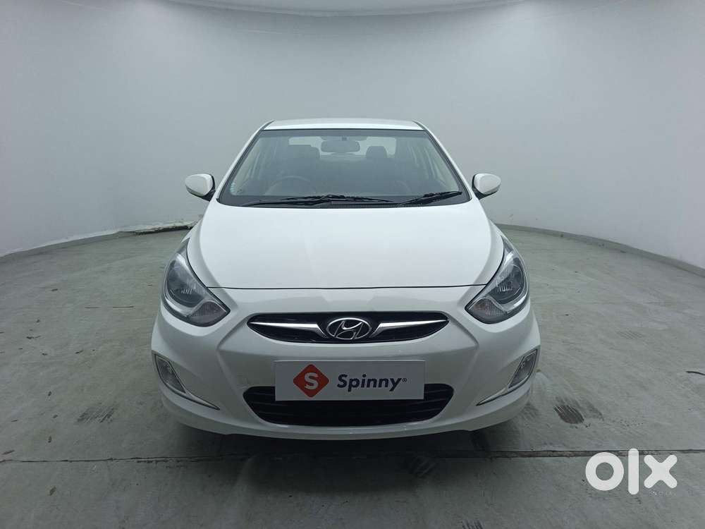 Hyundai Verna Fluidic 1.6 Vtvt Sx, 2013, Petrol