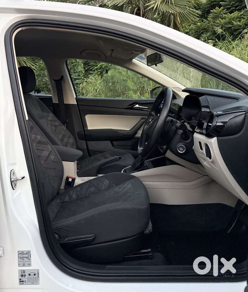 Skoda Slavia 1.0 Ambition Tsi At, 2022, Petrol