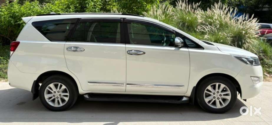 Toyota Innova Crysta 2.4 V 8 Str, 2020, Diesel