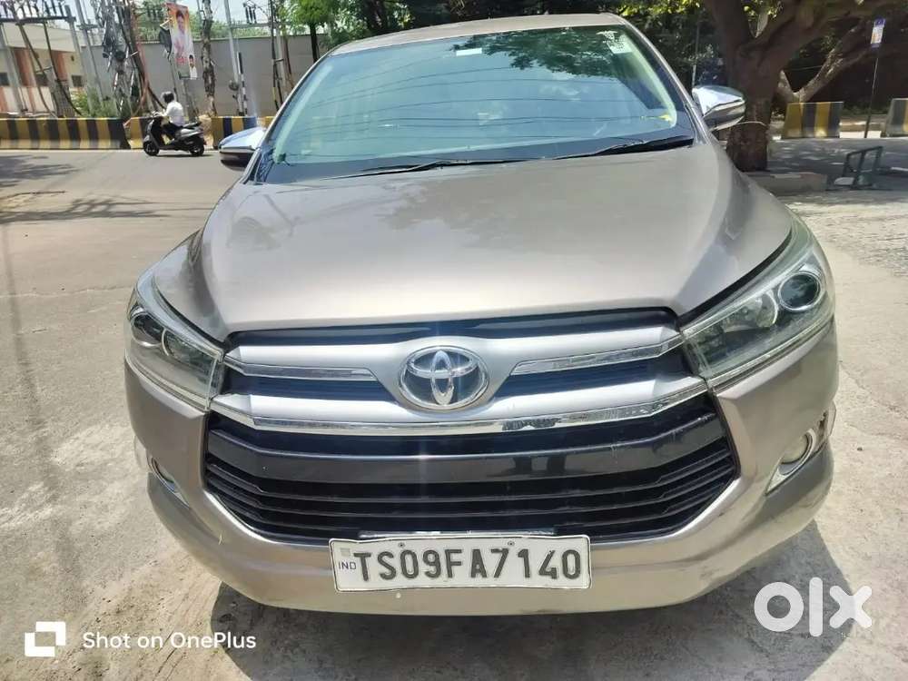 Toyota Innova Crysta 2018 Diesel Well Maintained