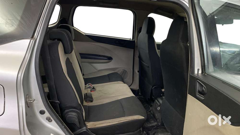 Renault Triber Rxt, 2022, Petrol