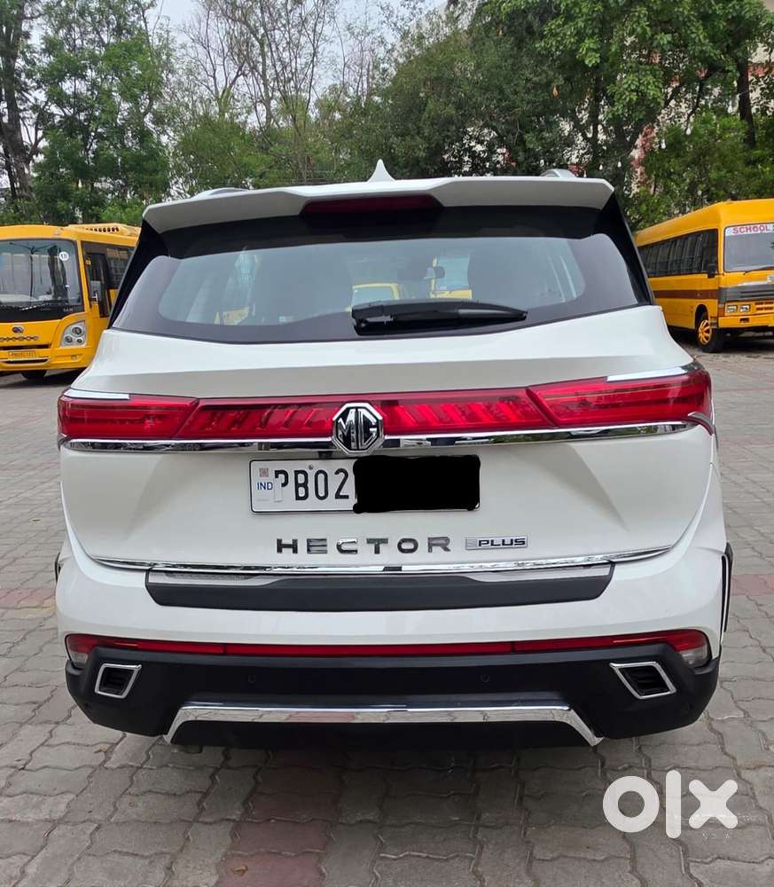 Mg Hector Plus, 2023, Petrol