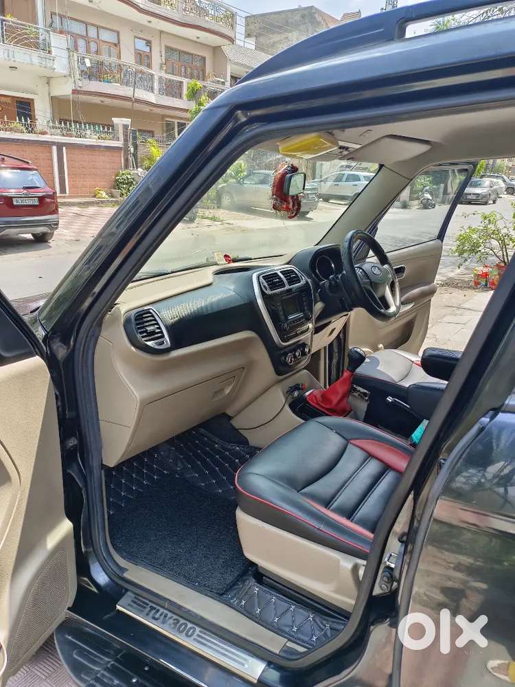 Mahindra Tuv 300 2017