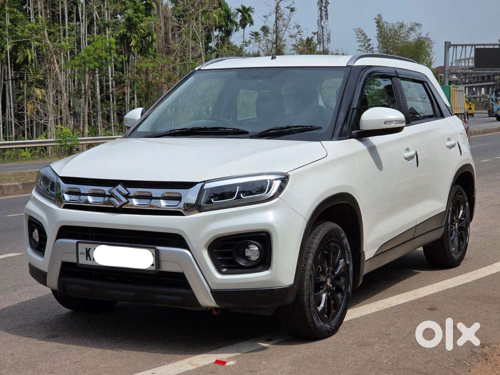 Maruti Suzuki Brezza 1.5 Zxi Smart Hybrid, 2021, Petrol