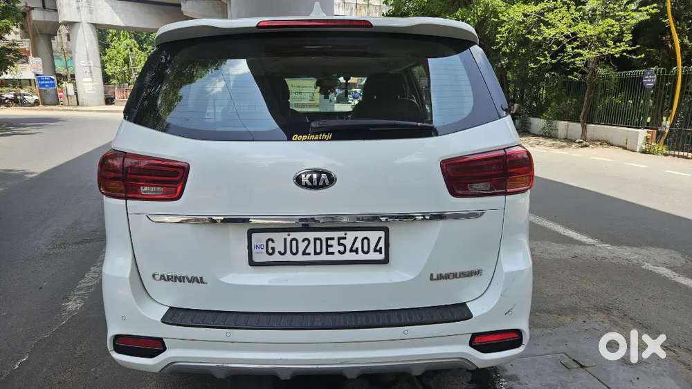 Kia Carnival Limousine