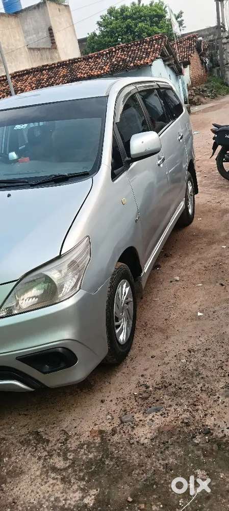 Toyota Innova Diesel 2014
