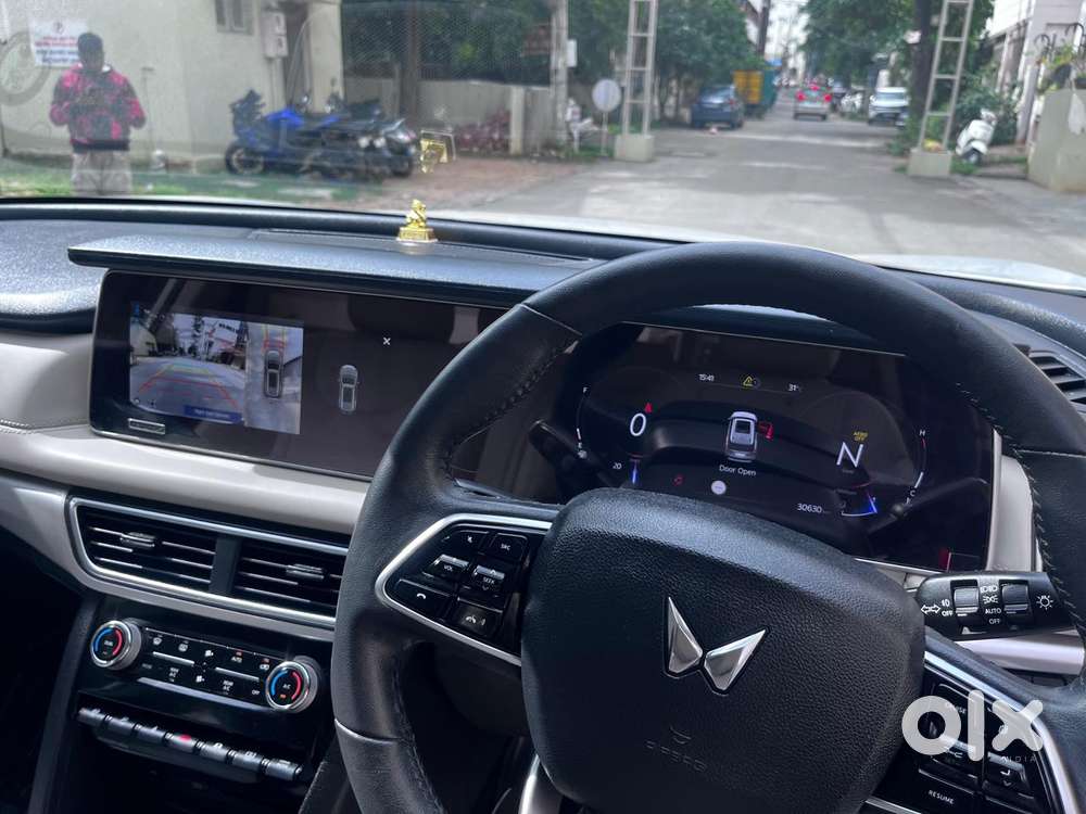 Mahindra Xuv700 Ax7 Luxury Pack Awd, 2023, Diesel