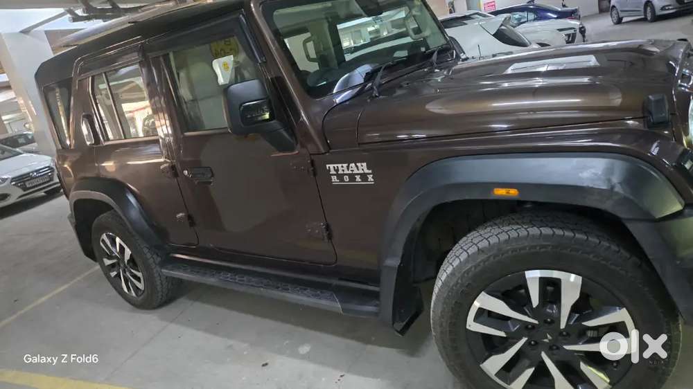 Thar Roxx,new Condition 4×2 Top Model Automatic