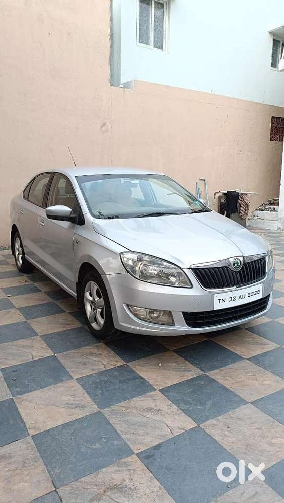 Skoda Rapid 2012 Diesel Good Condition With Company Service Revord