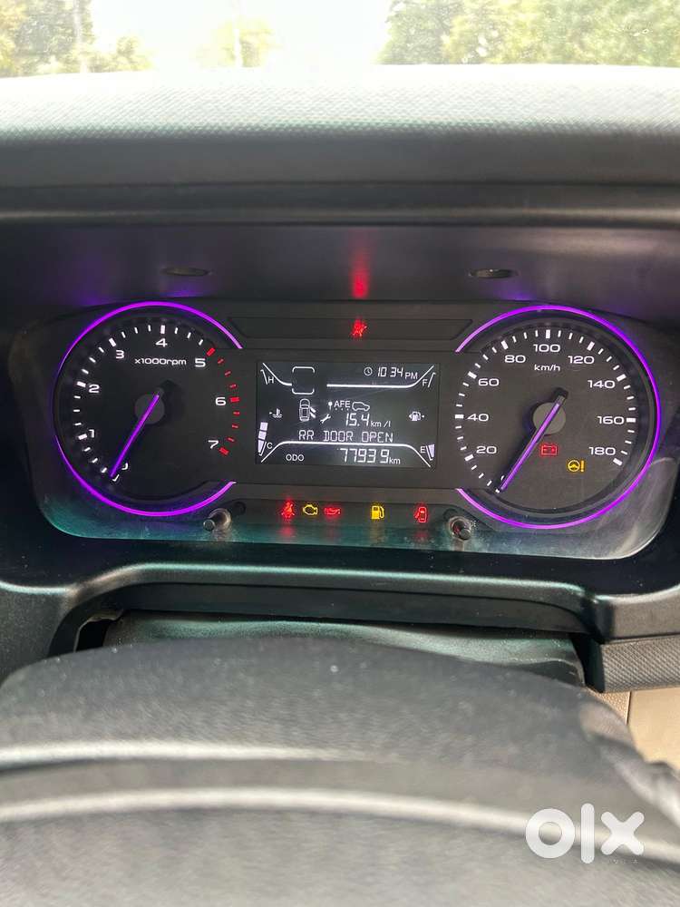 Mahindra Marazzo M2, 2018, Diesel