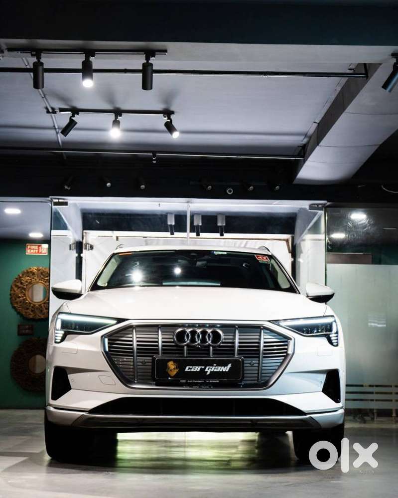 Audi E-tron 55, 2021, Electric