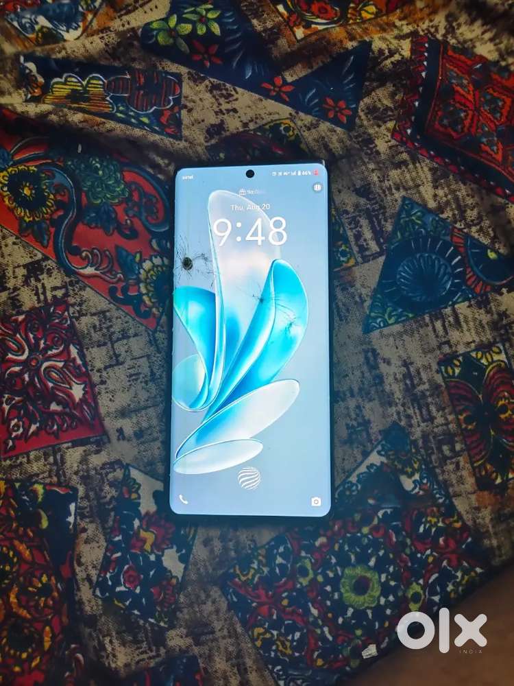 8GB RAM 256 GB internal 2 sal Purana Hai dabba bil charger