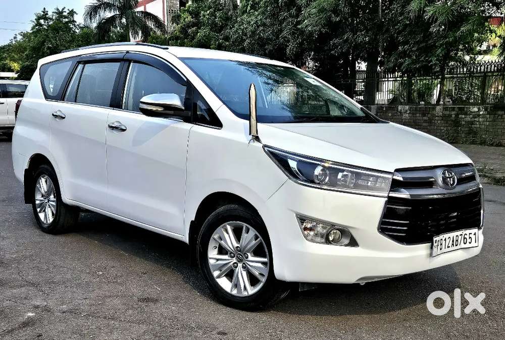 Toyota Innova Crysta Diesel 2017