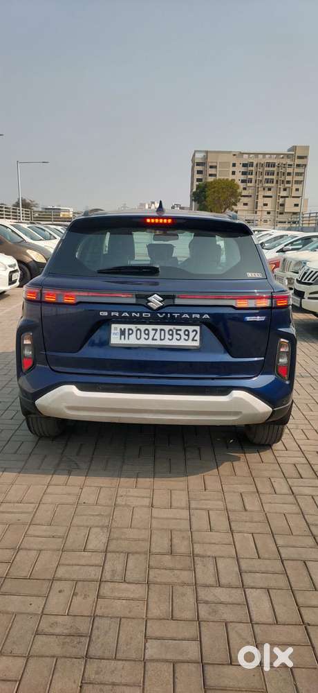 Maruti Suzuki Grand Vitara 1.5 Alpha Smart Hybrid At, 2022, Petrol