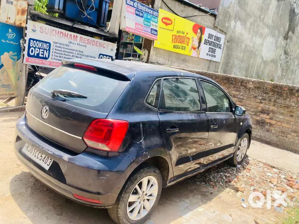 Volkswagen Polo 2015 Lpg 100000 Km Driven