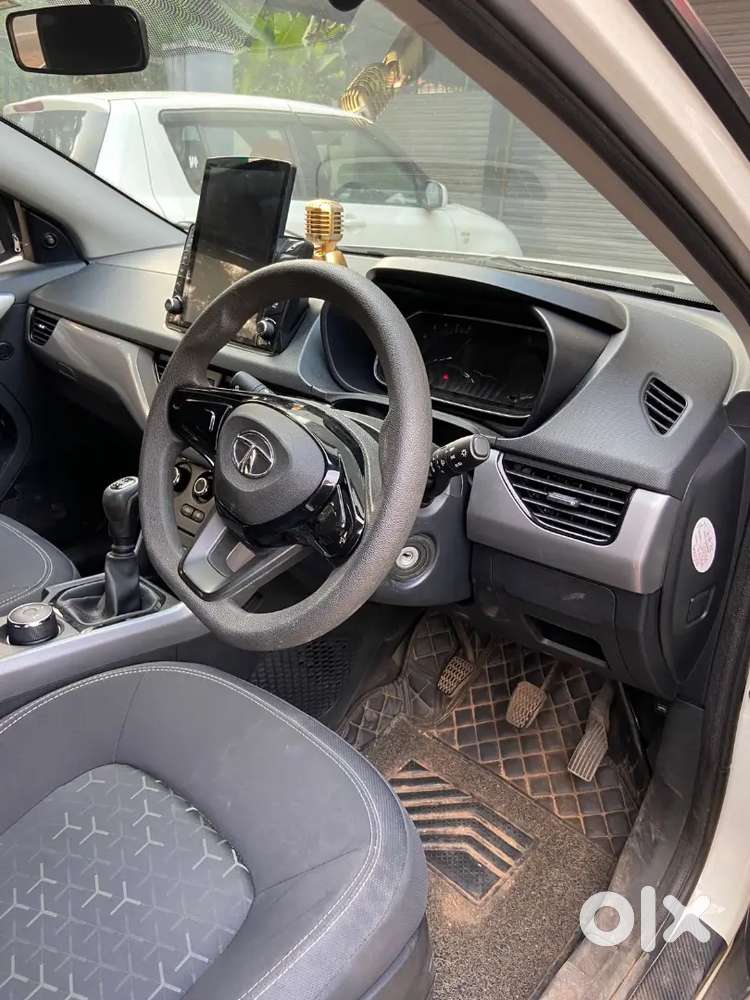 2021 Tata Nexon Xe  Low Km  No Accident