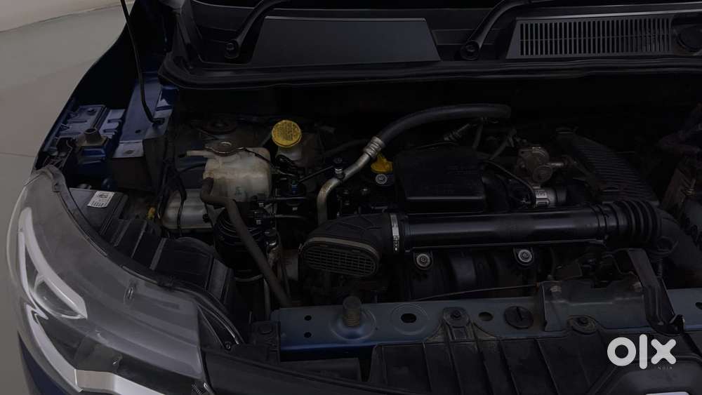 Renault Triber 1.0 Rxz Dual Tone, 2023, Petrol