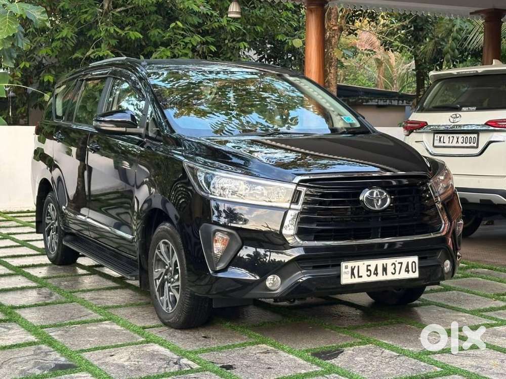 Toyota Innova Crysta 2.7 Gx At 8s, 2021