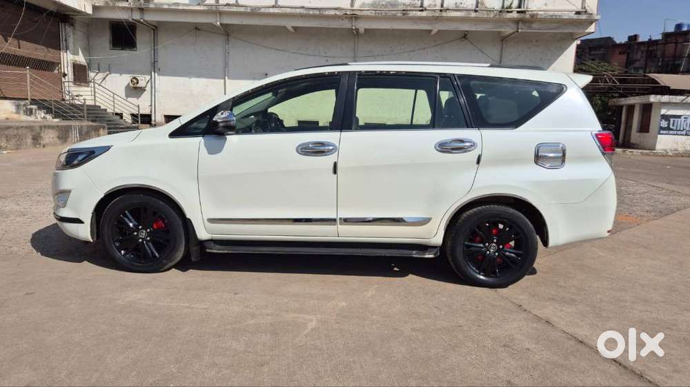 Toyota Innova Crysta 2019