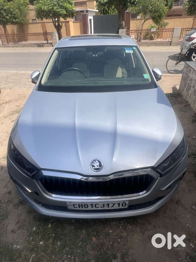 Skoda Slavia 1.0 Tsi Style At, 2022, Petrol