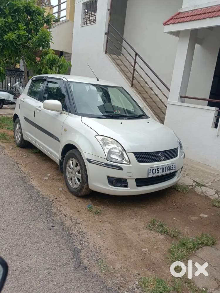 Mmaruti Suzuki Swift 2011 Petrol Good Condition