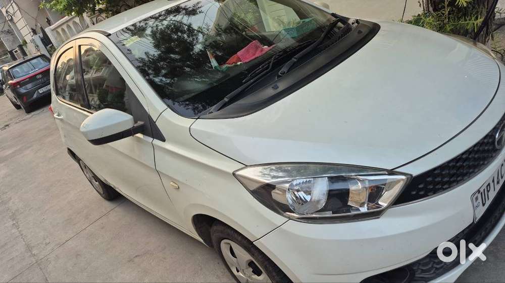 Tata Tiago Petrol 2016
