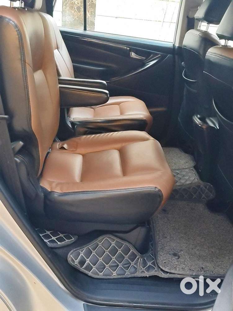 Toyota Innova Crysta 2.8 Gx At, 2017, Diesel