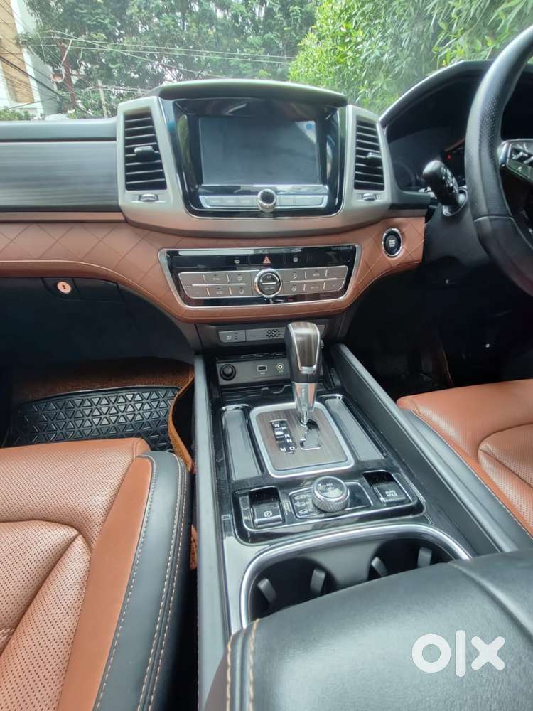 Mahindra Alturas G4 4wd At, 2019, Diesel