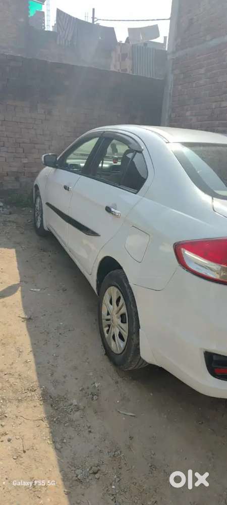 Car Bahut Achhi H New Lani H Esliye Sale Kr Rha Hu