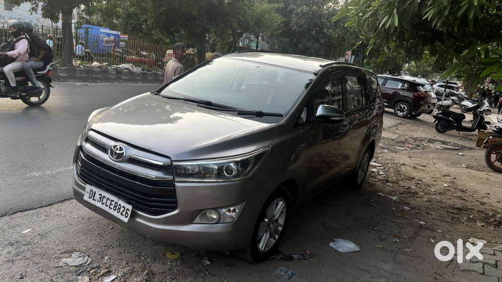 Toyota Innova Crysta 2.8 Zx At, 2016, Diesel