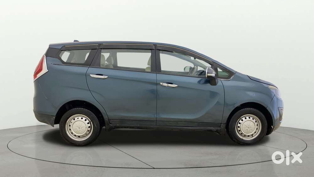 Mahindra Marazzo M2, 2018, Diesel