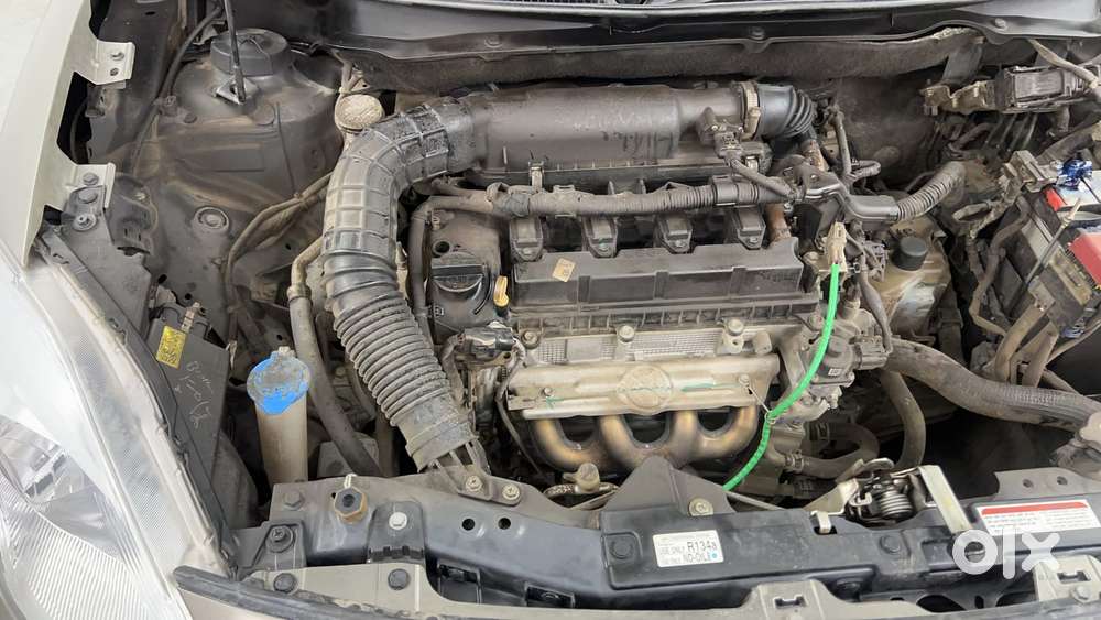 Maruti Suzuki Dzire Vxi Ags, 2022, Petrol