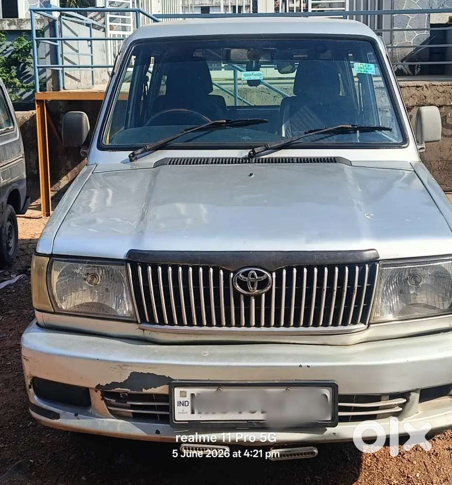 Toyota Qualis 2005