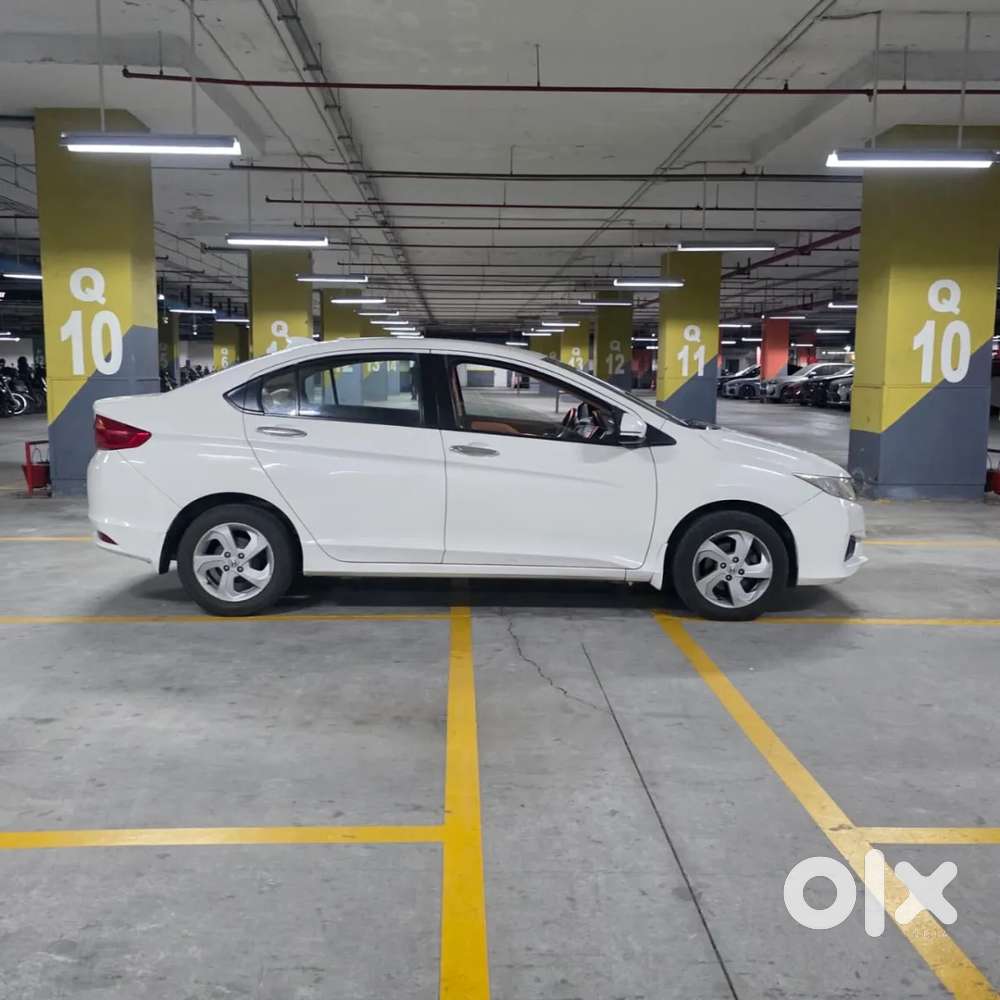 Honda City 1.5 V 4th Gen I-vtec Mt, 2015, Petrol