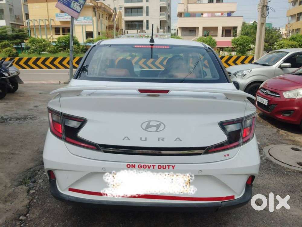 Hyundai Aura S Crdi Manual, 2023, Cng & Hybrids