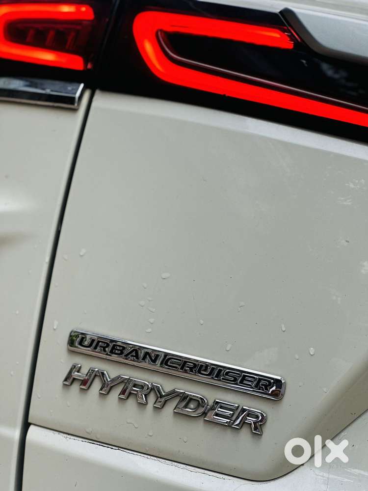 Toyota Urban Cruiser Hyryder 1.5 V Hybrid, 2024, Petrol